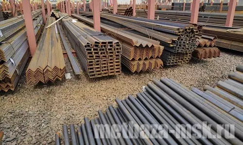 Купить металлический уголок по низкой цене в Ульяновске